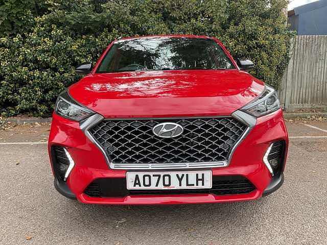 Hyundai TUCSON 1.6 CRDi 48V MHD 136 N Line 5dr 2WD DCT Engine Red