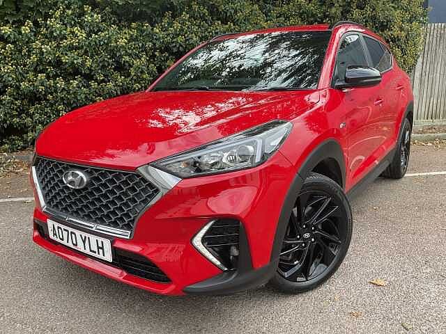 Hyundai TUCSON 1.6 CRDi 48V MHD 136 N Line 5dr 2WD DCT Engine Red