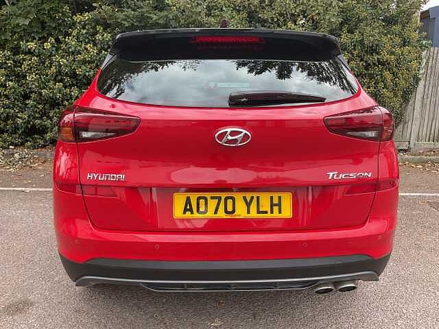 Hyundai TUCSON 1.6 CRDi 48V MHD 136 N Line 5dr 2WD DCT Engine Red