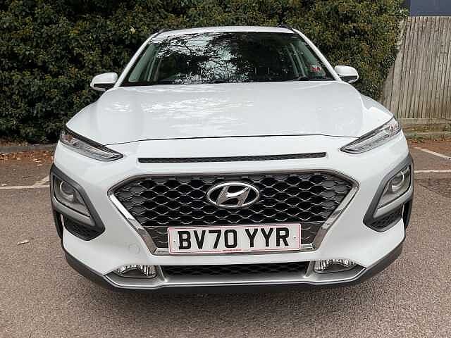 Hyundai KONA 1.6 GDi Hybrid Premium 5dr DCT White