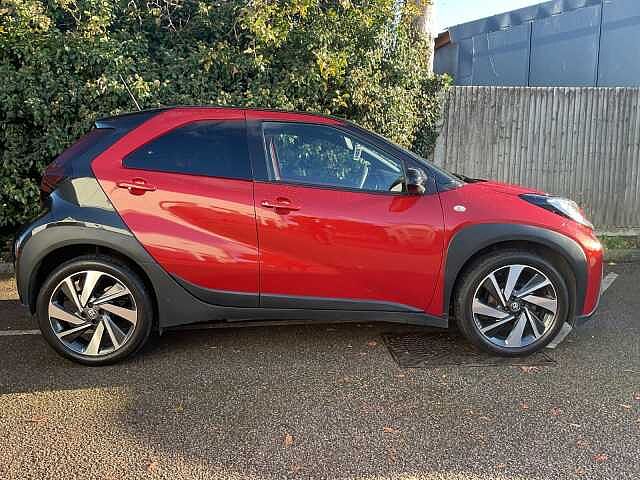 Toyota Aygo X 1.0 VVT-i Edge 5dr Auto