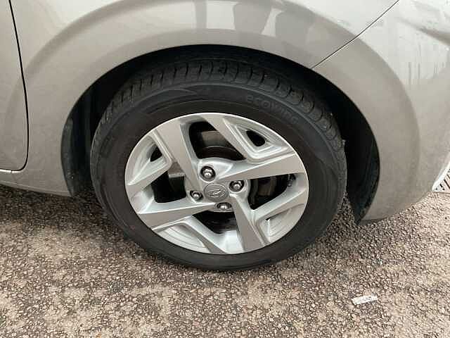 Hyundai i10 1.0 MPi SE Connect 5dr