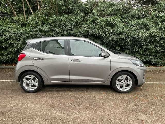 Hyundai i10 1.0 MPi SE Connect 5dr