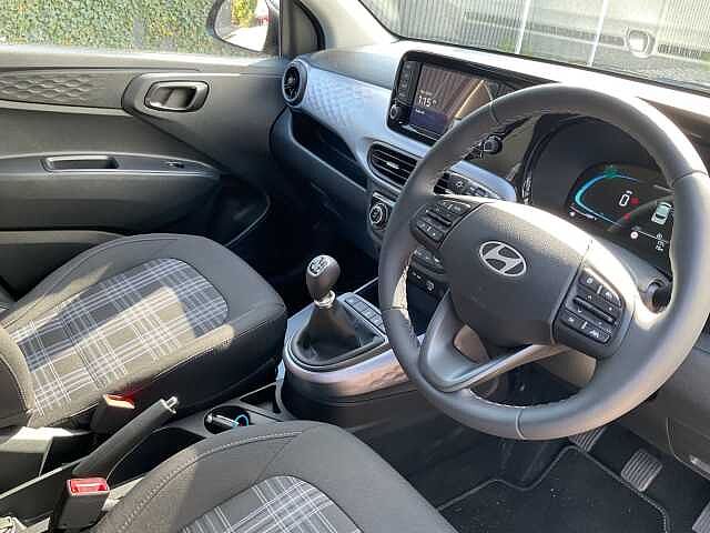 Hyundai i10 1.2 [79] Premium 5dr [Nav]
