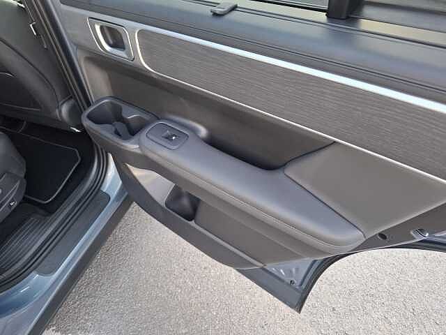 Hyundai Santa Fe 1.6 TGDi Plug-in Hybrid Premium 5dr 4WD Auto