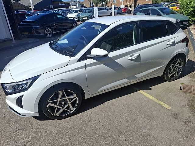 Hyundai I20 1.0T GDi 90 Tech Line 5dr Atlas White