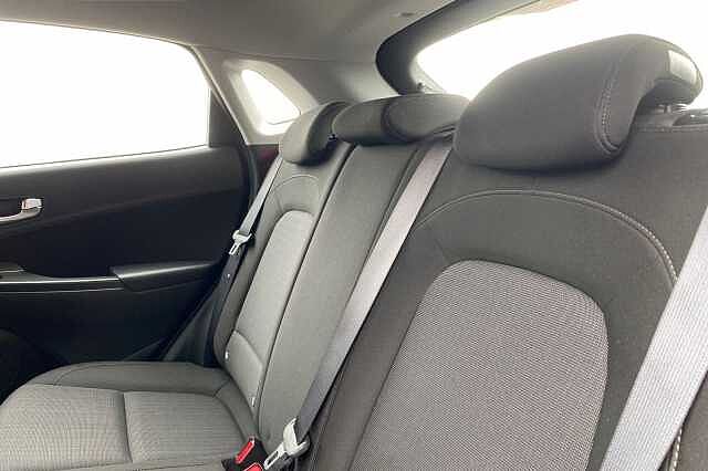 Hyundai KONA 1.6 GDi Hybrid SE Connect 5dr DCT Abyss Black