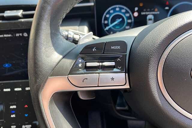 Hyundai TUCSON 1.6 TGDi Hybrid 230 Premium 5dr 2WD Auto Atlas White