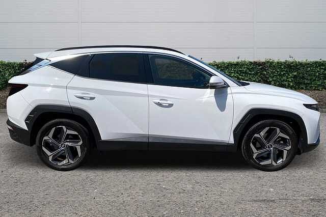 Hyundai TUCSON 1.6 TGDi Hybrid 230 Premium 5dr 2WD Auto Atlas White