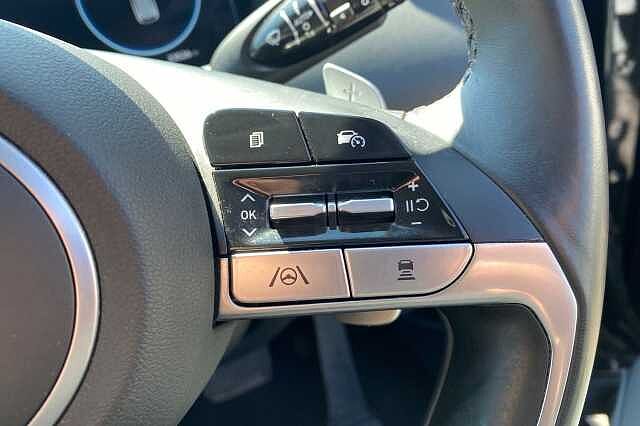 Hyundai TUCSON 1.6 TGDi Hybrid 230 Premium 5dr 2WD Auto Phantom Black