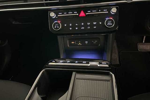 Hyundai TUCSON 1.6 T-GDi 13.8kWh Premium SUV 5dr Petrol Plug-in Hybrid Auto 4WD Euro 6 (s/s) (2 Ectrnc Gry Prl