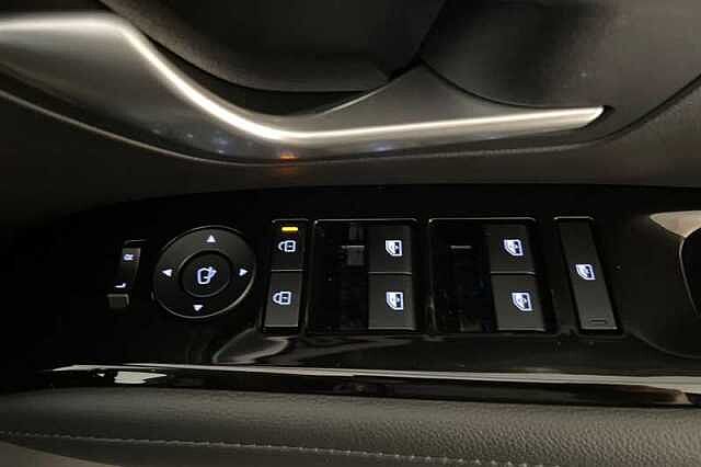 Hyundai TUCSON 1.6 T-GDi 13.8kWh Premium SUV 5dr Petrol Plug-in Hybrid Auto 4WD Euro 6 (s/s) (2 Ectrnc Gry Prl