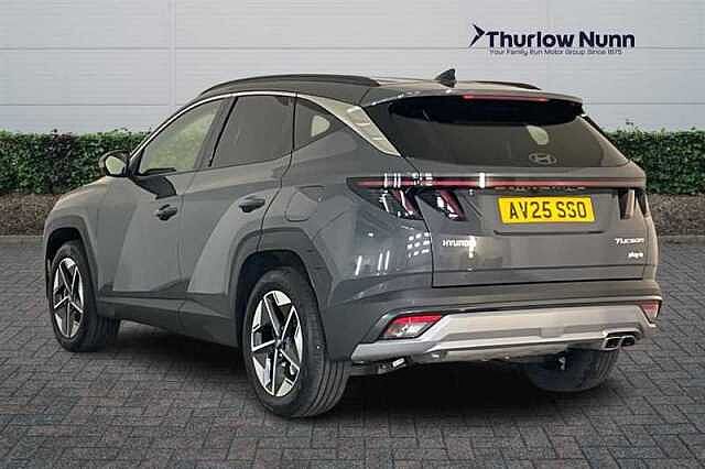Hyundai TUCSON 1.6 T-GDi 13.8kWh Premium SUV 5dr Petrol Plug-in Hybrid Auto 4WD Euro 6 (s/s) (2 Ectrnc Gry Prl