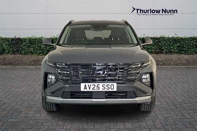 Hyundai TUCSON 1.6 T-GDi 13.8kWh Premium SUV 5dr Petrol Plug-in Hybrid Auto 4WD Euro 6 (s/s) (2 Ectrnc Gry Prl