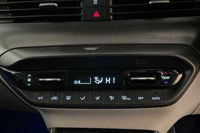 Hyundai BAYON 1.0 T-GDi MHEV Ultimate SUV 5dr Petrol Hybrid DCT Euro 6 (s/s) (100 ps) Blue