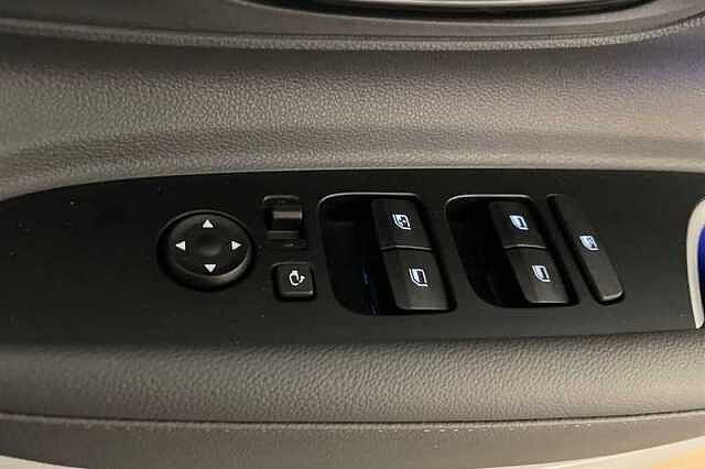 Hyundai BAYON 1.0 T-GDi Ultimate SUV 5dr Petrol DCT Euro 6 (s/s) (100 ps)