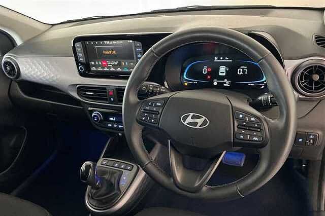 Hyundai i10 1.0 Premium Hatchback 5dr Petrol Auto Euro 6 (s/s) (63 ps)