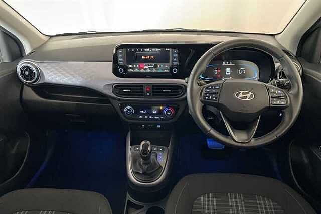 Hyundai i10 1.0 Premium Hatchback 5dr Petrol Auto Euro 6 (s/s) (63 ps)