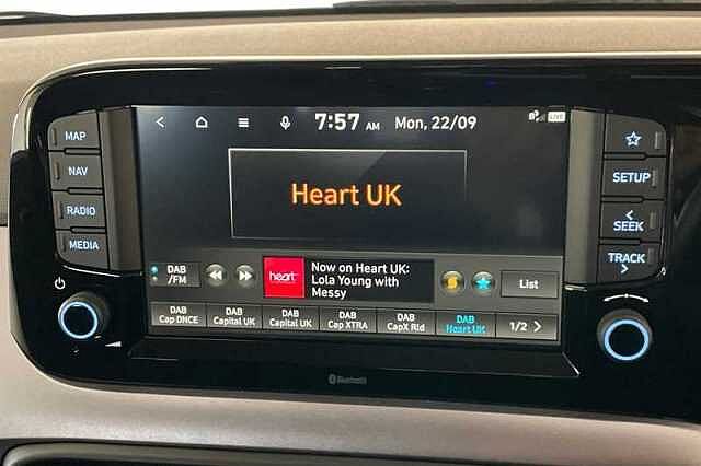 Hyundai i10 1.0 Premium Hatchback 5dr Petrol Auto Euro 6 (s/s) (63 ps)