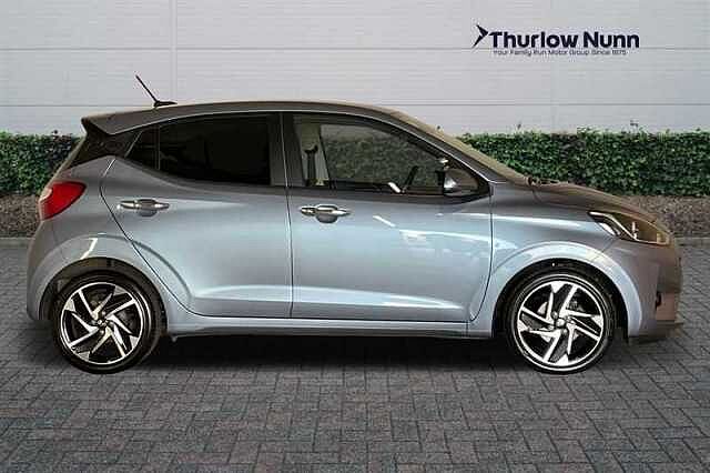 Hyundai i10 1.0 Premium Hatchback 5dr Petrol Auto Euro 6 (s/s) (63 ps)