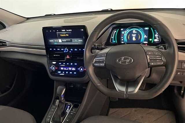 Hyundai IONIQ 1.6 h-GDi 8.9kWh Premium Hatchback 5dr Petrol Plug-in Hybrid DCT Euro 6 (s/s) (1