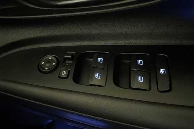 Hyundai i20 1.0 T-GDi Premium Hatchback 5dr Petrol DCT Euro 6 (s/s) (100 ps)