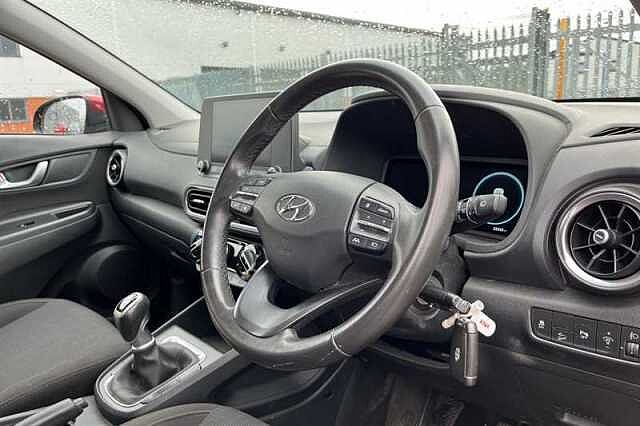 Hyundai KONA 1.0 T-GDi MHEV SE Connect SUV 5dr Petrol Hybrid Manual Euro 6 (s/s) (120 ps) Red