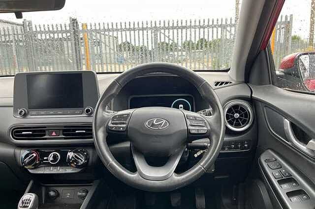 Hyundai KONA 1.0 T-GDi MHEV SE Connect SUV 5dr Petrol Hybrid Manual Euro 6 (s/s) (120 ps) Red