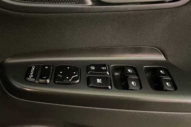 Hyundai KONA 1.6 h-GDi Premium SUV 5dr Petrol Hybrid DCT Euro 6 (s/s) (141 ps) Black