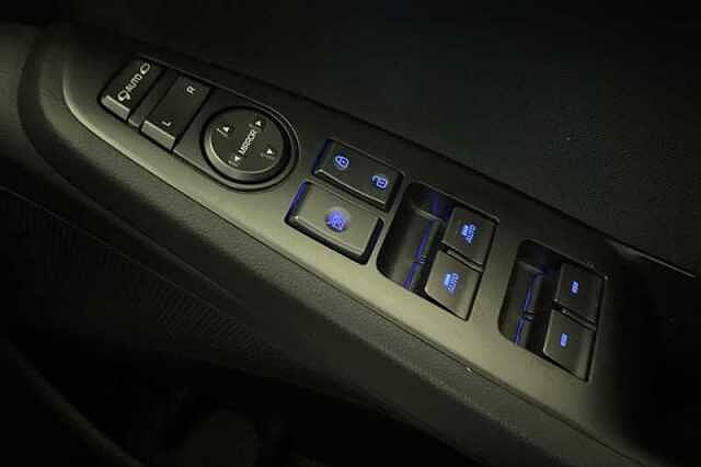 Hyundai IONIQ 38.3kWh Premium Hatchback 5dr Electric Auto (136 ps) Blue