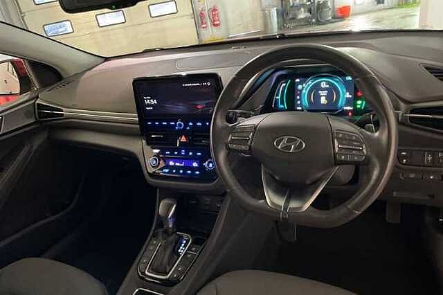Hyundai IONIQ 1.6 h-GDi Premium Hatchback 5dr Petrol Hybrid DCT Euro 6 (s/s) (141 ps)