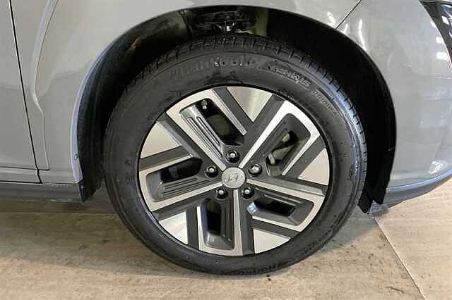 Hyundai KONA 64kWh Ultimate SUV 5dr Electric Auto (10.5kW Charger) (204 ps)