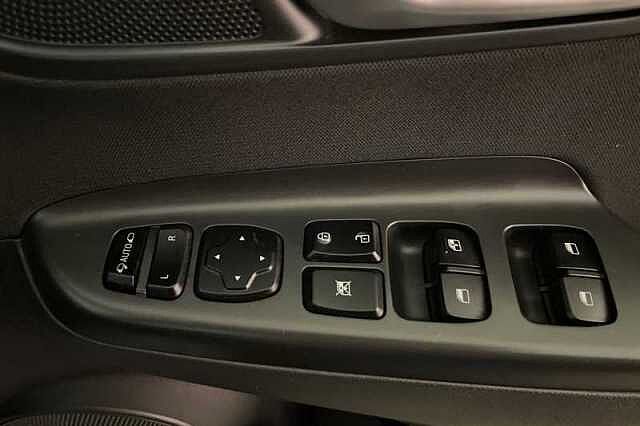 Hyundai KONA 1.6 h-GDi Premium SUV 5dr Petrol Hybrid DCT Euro 6 (s/s) (141 ps)