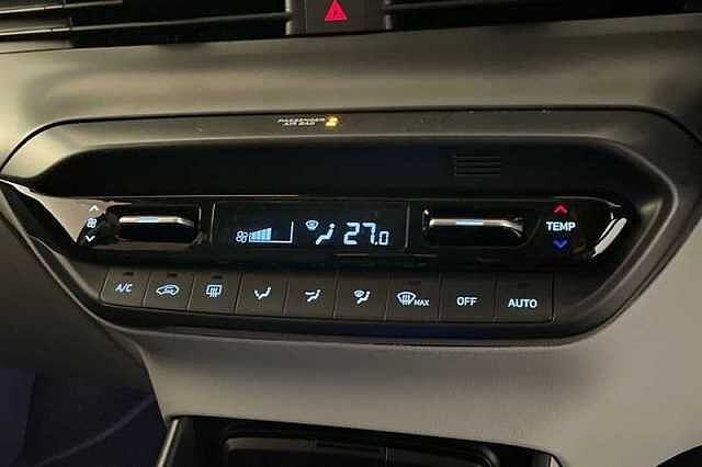 Hyundai BAYON 1.0 T-GDi Ultimate SUV 5dr Petrol DCT Euro 6 (s/s) (100 ps) Dragon Red