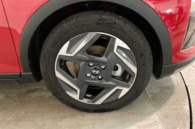 Hyundai BAYON 1.0 T-GDi Ultimate SUV 5dr Petrol DCT Euro 6 (s/s) (100 ps) Dragon Red