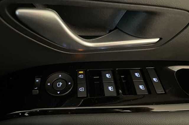 Hyundai TUCSON 1.6 T-GDi Ultimate SUV 5dr Petrol Hybrid Auto Euro 6 (s/s) (215 ps) Ultimate Rd Prl