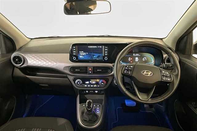 Hyundai i10 1.0 Premium Hatchback 5dr Petrol Auto Euro 6 (s/s) (63 ps)