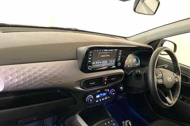 Hyundai i10 1.0 Premium Hatchback 5dr Petrol Auto Euro 6 (s/s) (63 ps)