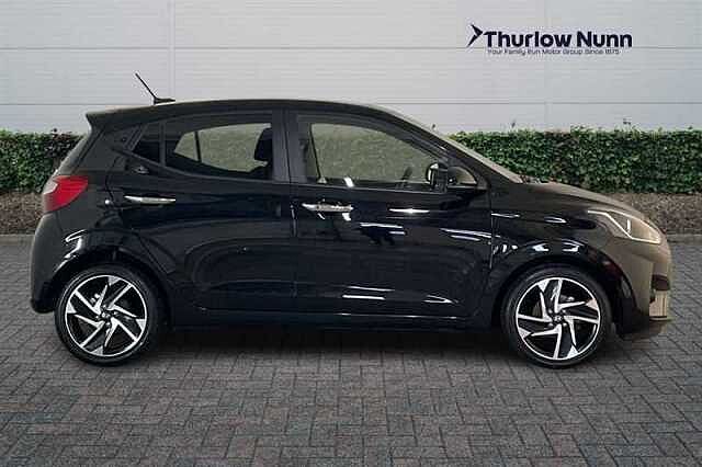Hyundai i10 1.0 Premium Hatchback 5dr Petrol Auto Euro 6 (s/s) (63 ps)