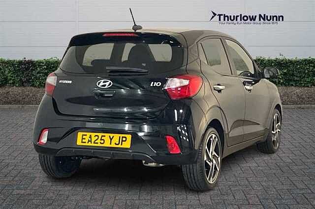 Hyundai i10 1.0 Premium Hatchback 5dr Petrol Auto Euro 6 (s/s) (63 ps)