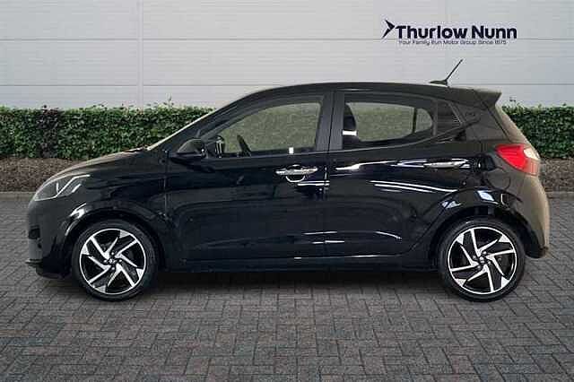 Hyundai i10 1.0 Premium Hatchback 5dr Petrol Auto Euro 6 (s/s) (63 ps)
