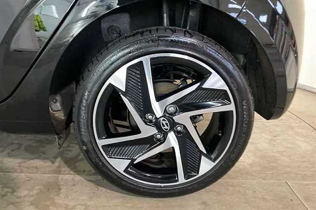 Hyundai i10 1.0 Premium Hatchback 5dr Petrol Auto Euro 6 (s/s) (63 ps)