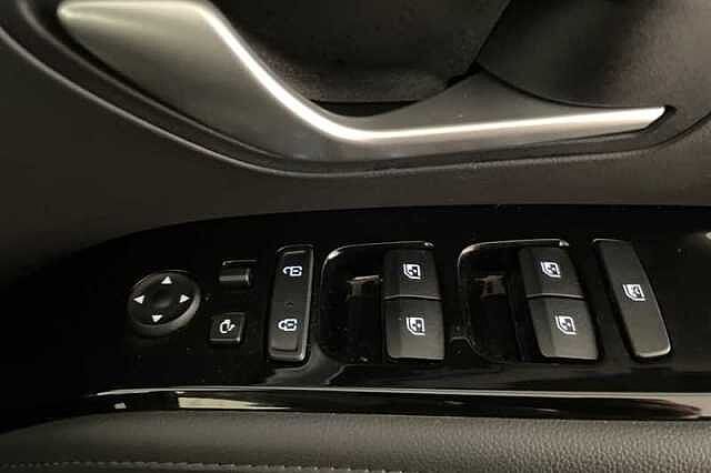 Hyundai TUCSON 1.6 h T-GDi Ultimate SUV 5dr Petrol Hybrid Auto Euro 6 (s/s) (230 ps) Black