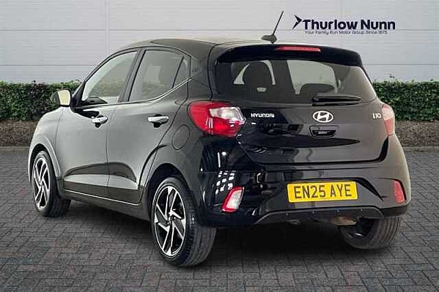 Hyundai i10 1.0 Premium Hatchback 5dr Petrol Auto Euro 6 (s/s) (63 ps)