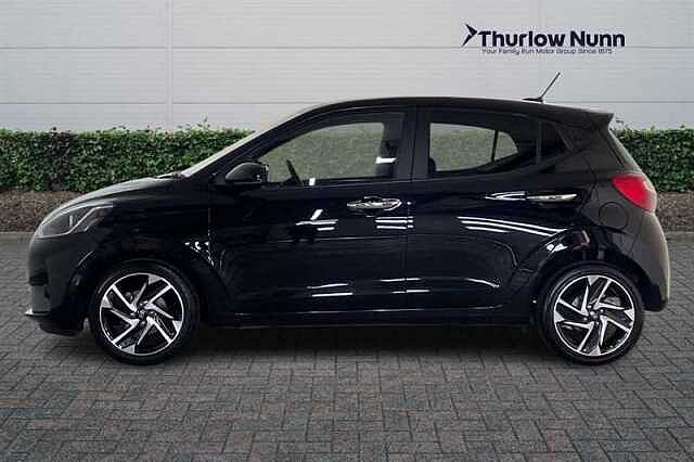 Hyundai i10 1.0 Premium Hatchback 5dr Petrol Auto Euro 6 (s/s) (63 ps)