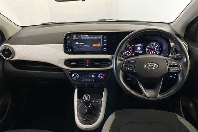 Hyundai I10 1.0 Premium Hatchback 5dr Petrol Manual Euro 6 (s/s) (67 ps) Black