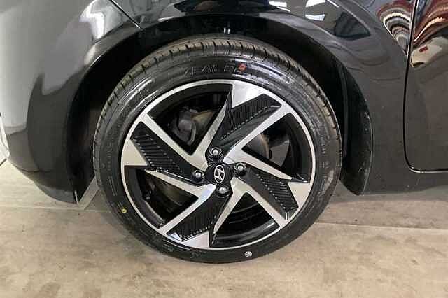 Hyundai I10 1.0 Premium Hatchback 5dr Petrol Manual Euro 6 (s/s) (67 ps) Black