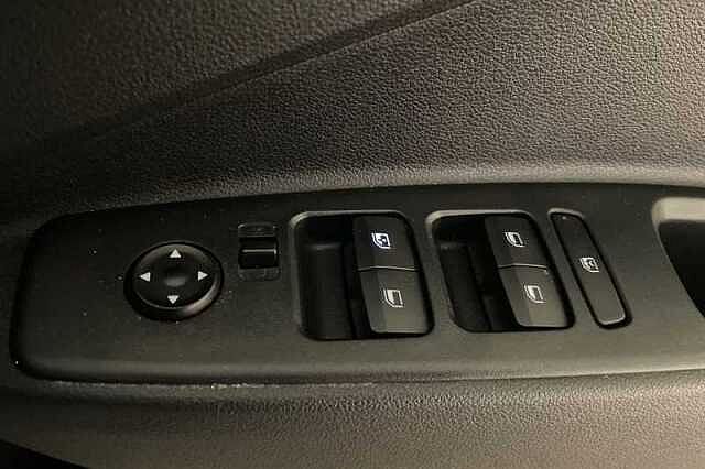 Hyundai i10 1.0 Advance Hatchback 5dr Petrol Auto Euro 6 (s/s) (67 ps)