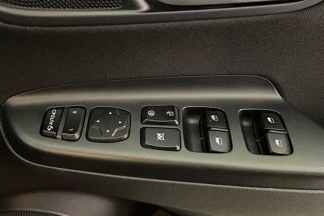 Hyundai KONA 1.0 T-GDi MHEV Premium SUV 5dr Petrol Hybrid Manual Euro 6 (s/s) (120 ps)