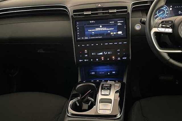 Hyundai TUCSON 1.6 h T-GDi Premium SUV 5dr Petrol Hybrid Auto Euro 6 (s/s) (230 ps) Silver